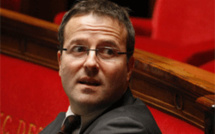 Service civique pour les jeunes : Martin Hirsch donne le feu vert