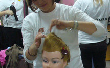 Lucie, 19 ans, en CAP coiffure Lucie, 19 ans, en CAP coiffure