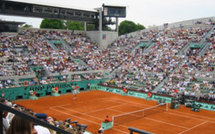 Tennis : le tournoi de Roland-Garros reste à Paris